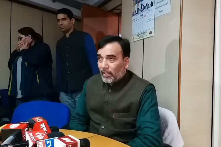 delhi govt minister gopal rai meeting with officers on delhi pollution