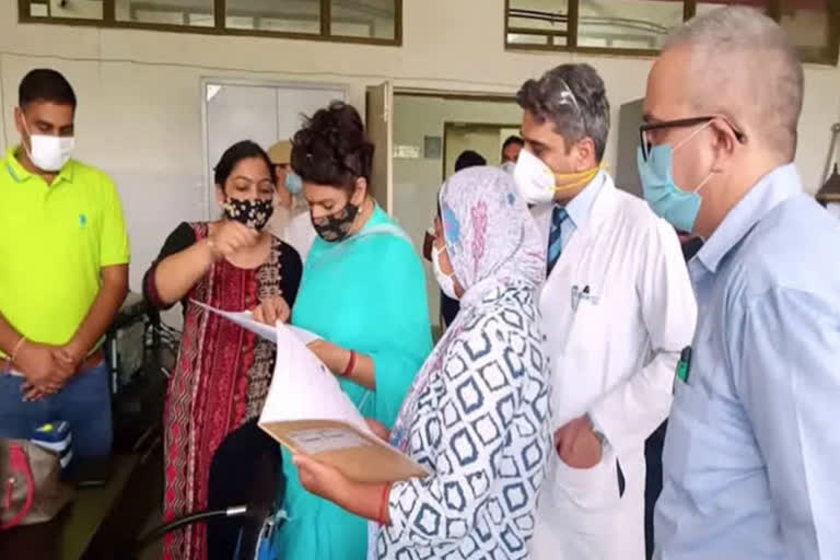 haryana women commission inspected Civil Hospital in palwal