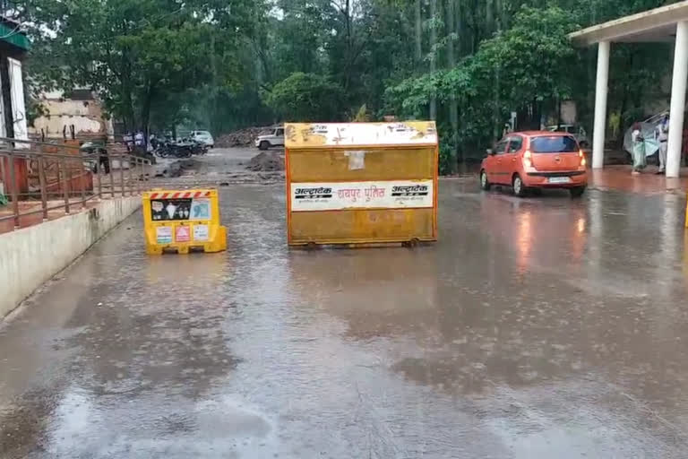 chance of light to moderate rains in one or two places of chhattisgarh today