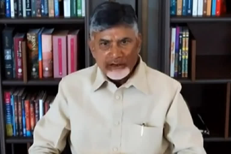 ఏపీ దేవాదాయ శాఖ మంత్రిని, ఇంద్రకీలాద్రి ఈవోను తప్పించండి: చంద్రబాబు