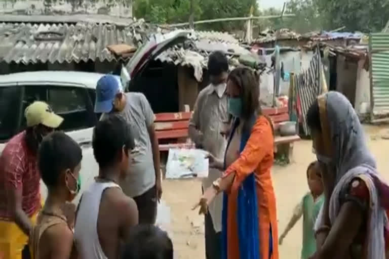 study material distribution in slum area