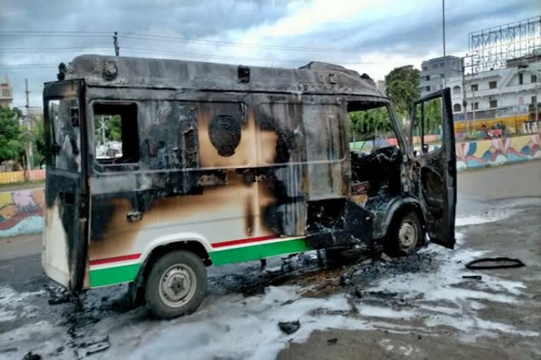 man sets ablaze ambulance after damaging police station