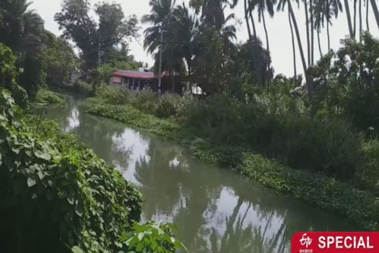 water-wasted-in-the-sea-because-the-ponds-are-not-polluted