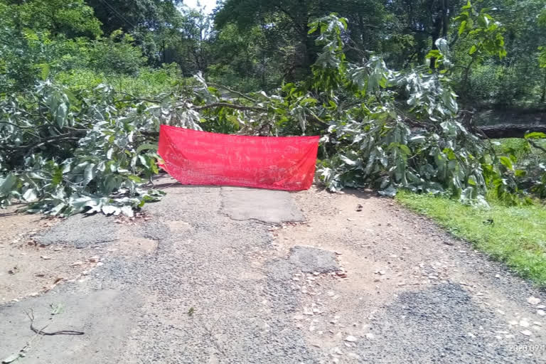 naxal banner found at latheri road