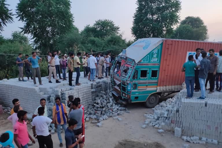 drunk container driver,  container driver arrested in nagaur