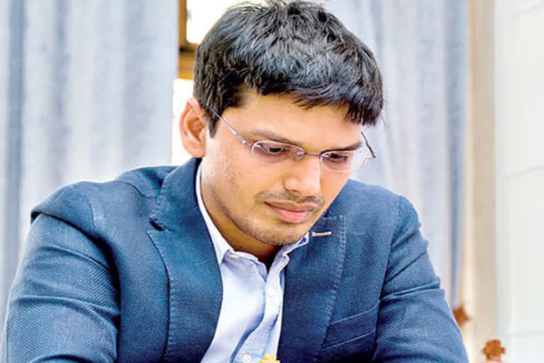 St Louis Rapid chess: Harikrishna in joint lead after 3 rounds