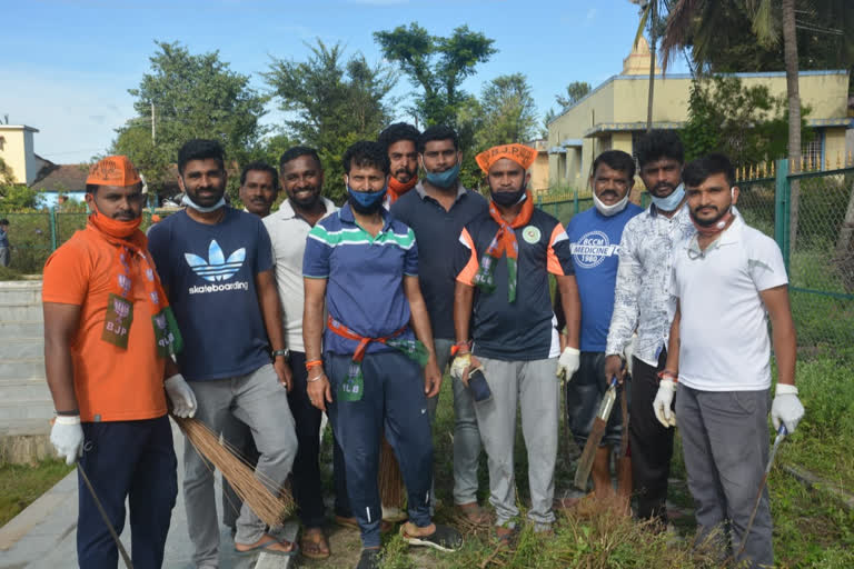 Cleanup work under  C.T.  Ravi