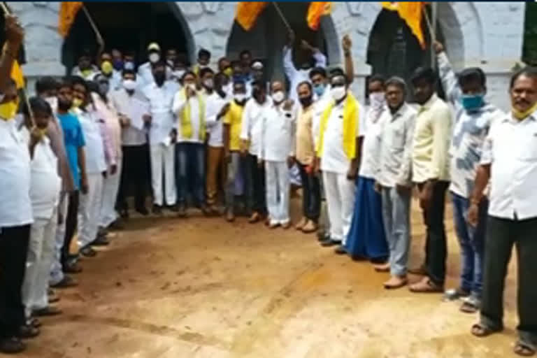 tdp protest in hindupuram ananthapuram district