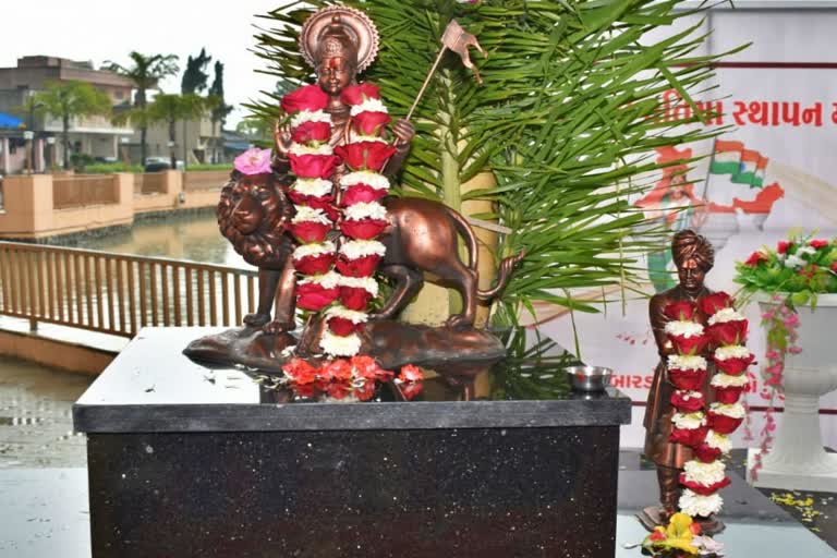 Statues of Bharat Mata