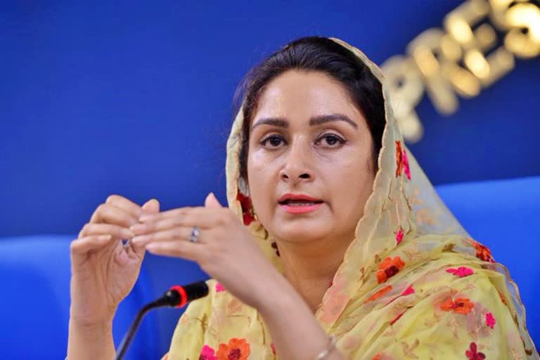 Harsimrat Kaur Badal resigns