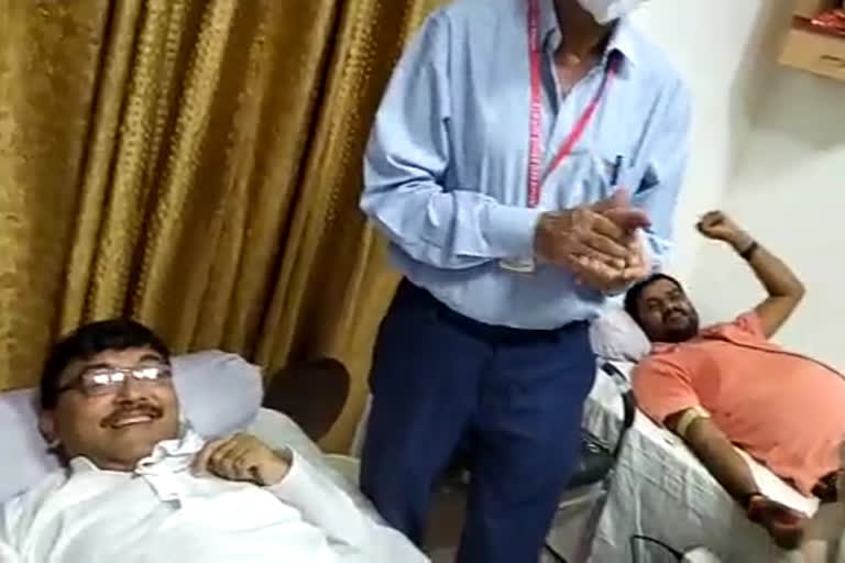 BJP worker organized a blood donation program on PM Modi's birthday