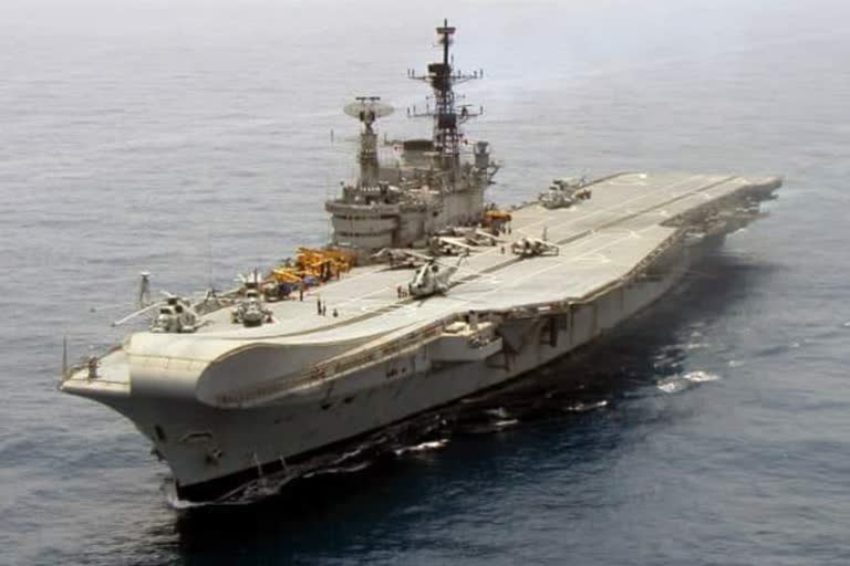 de-commissioned-ins-viraat-moves-out-of-the-naval-dockyard-for-ship-breaking-yard-in-gujarat