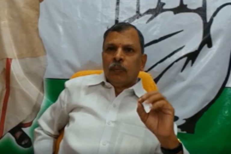 congress tulasireddy comments on jagan over taxes