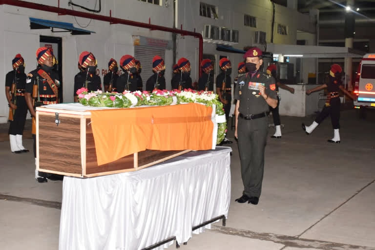 martyr sachin Jadhav was cremated in a state funeral