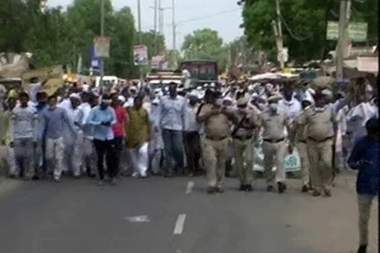 bhartiya kisan union protest for special surveyorship order copy in loharu