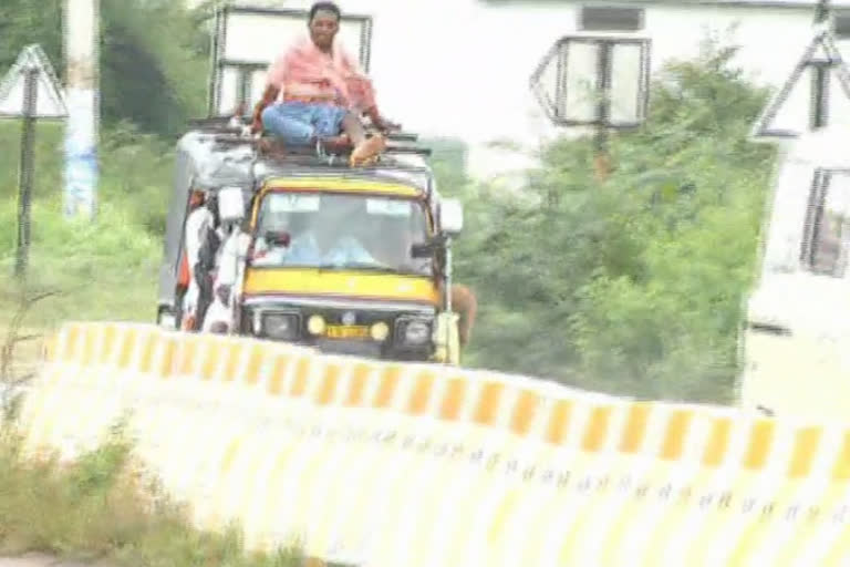 tumtum vehicles over loaded with passengers