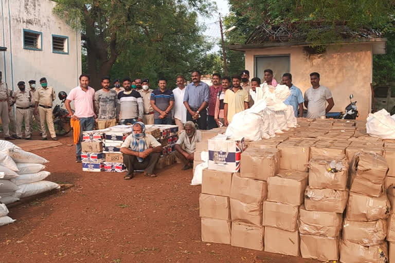 Mahasamund Police seized 30 lakh illegal liquor of Madhya Pradesh