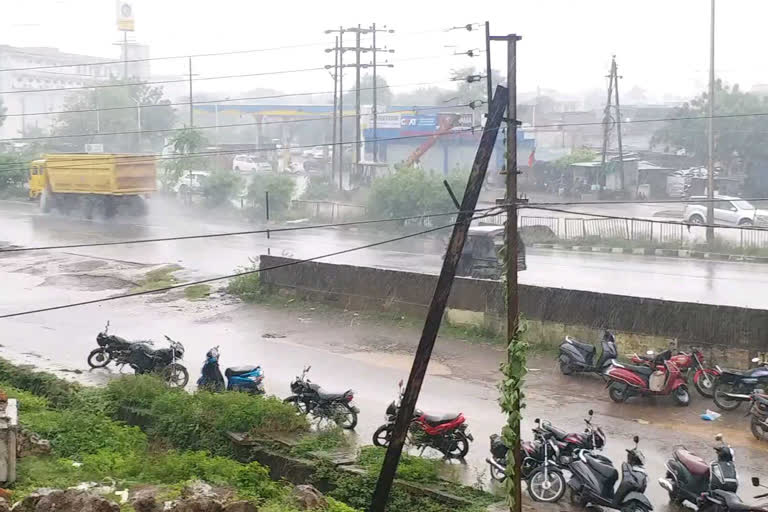 heavy rain in chhattisgarh