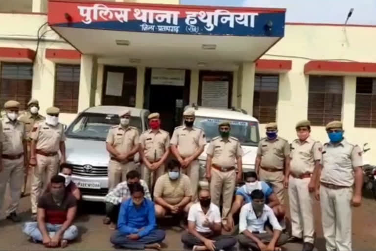 प्रतापगढ़ में अंतर्राज्यीय बदमाश गिरफ्तार, Interstate miscreant arrested in Pratapgarh