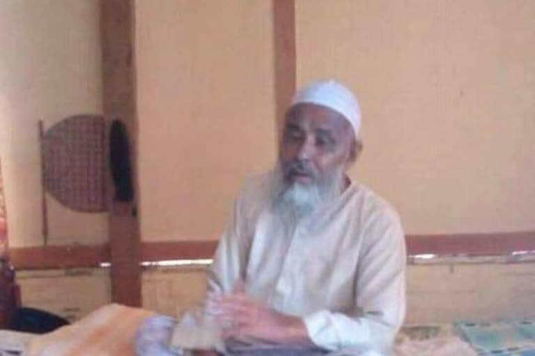 Hazrat pir Maulana ataur Rahman is dead udhar band.