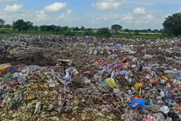 garbage dumping in village