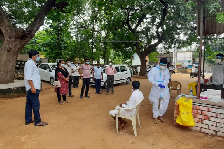 covid random test for Civil Workers of Gangavathi Municipality