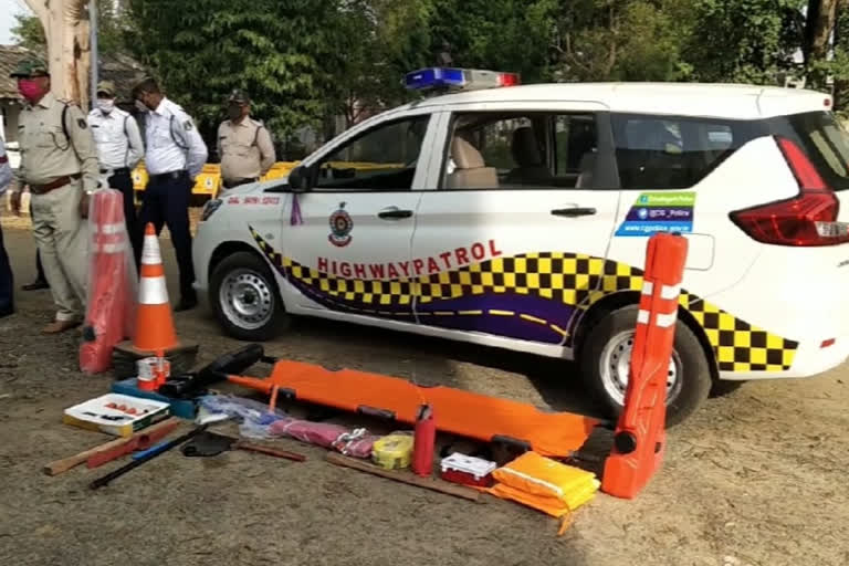 Highway patrolling vehicle