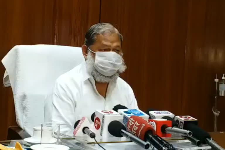 health minister anil vij says enough oxigen for covid-19 patient in haryana