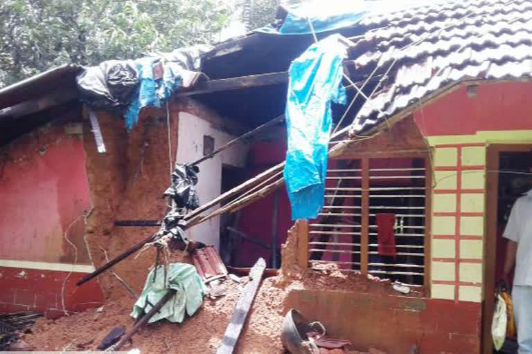 14 houses damaged due to rain  in Bantwal