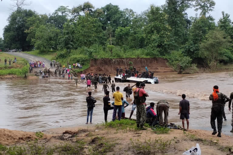 DRG troops bus overturns .. Missed accident