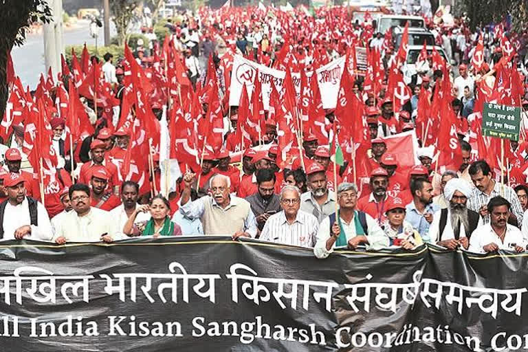 Farmers demonstrate in Bangalore