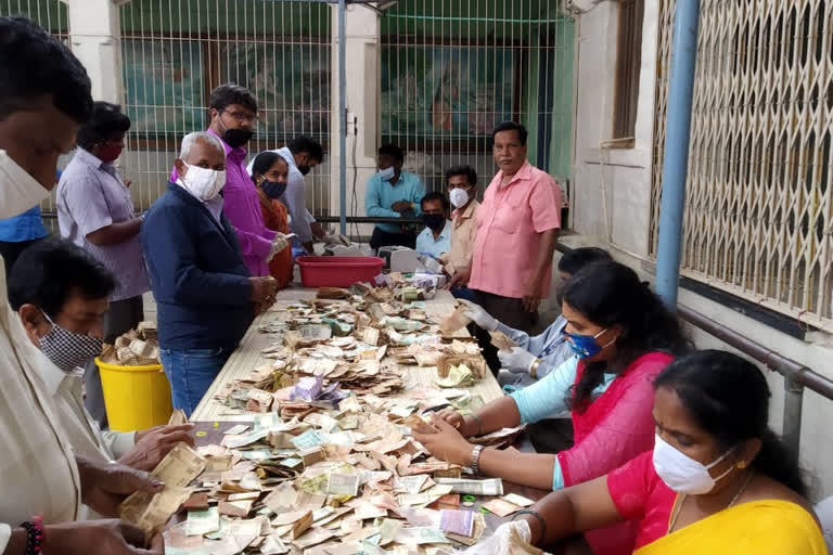 Hundi count of Ghati Subramanya Temple