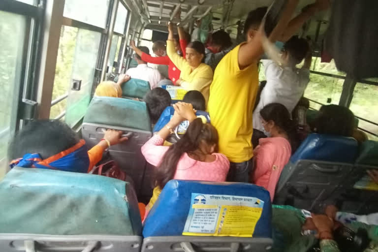 No social distancing in hrtc bus