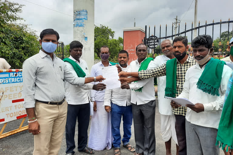 Protests by farmers in Raichur