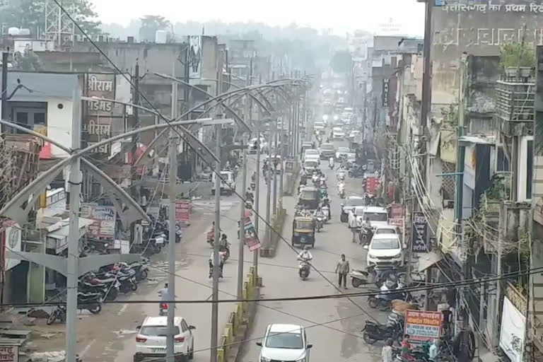 Heavy crowd in markets a day before lockdown