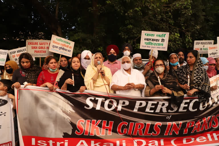 SAD workers protest in Delhi against atrocities on Sikh community in Pakistan