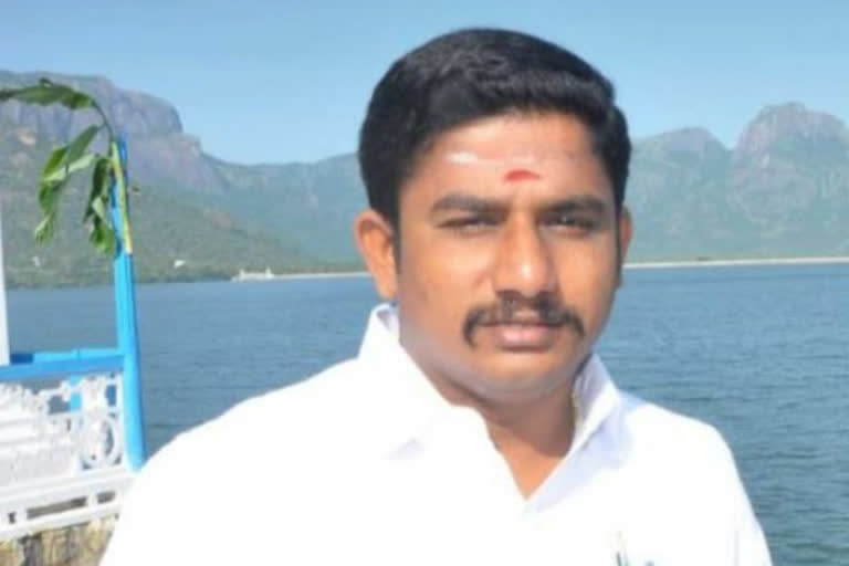 Four-member gang abducts TN minister's PA at knife-point