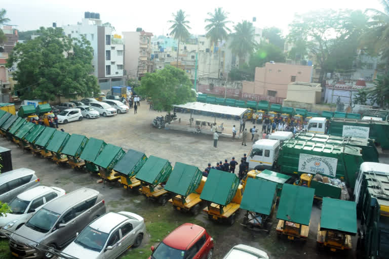 ಕಸದ ಲಾರಿ ಚಾಲಕರಿಗೆ ನೇರ ವೇತನ ಪದ್ಧತಿ ಜಾರಿ