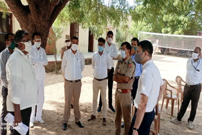 Collector and SP reached polling booths inspection