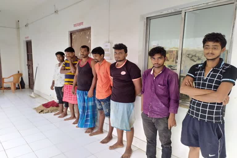 8 animal smugglers arrested with 45 animals in godda