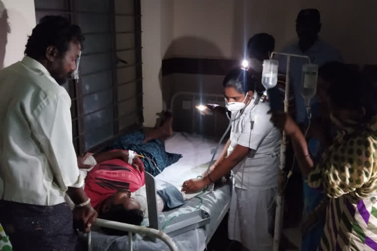 Treatment in the light of a phone at uravakonda hospital