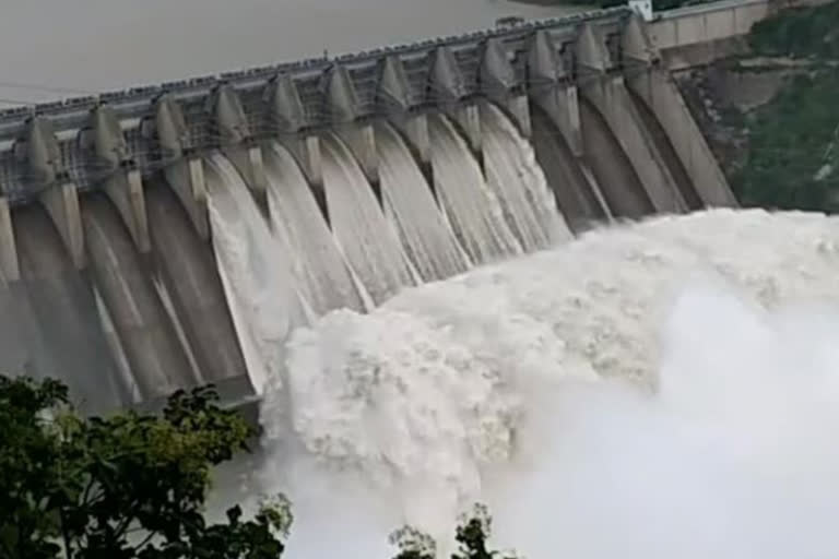 Srisailam Reservoir lifts 6 gates and releases water