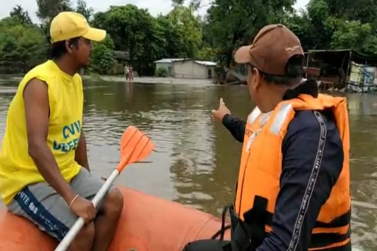 The water has started flowing down from Jalpaiguri town