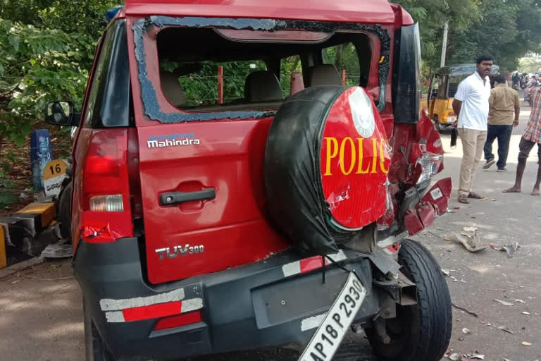 Private vehicle hit by police vehicle at visakhapatnam