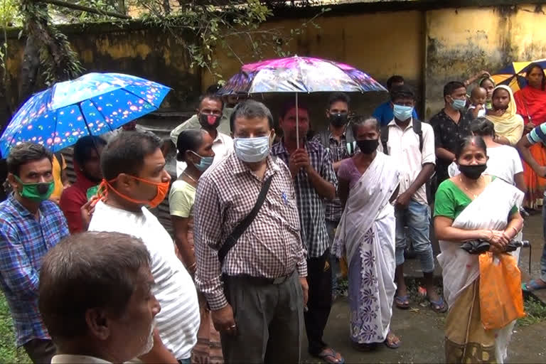 public alligation against aadhar center at barpeta