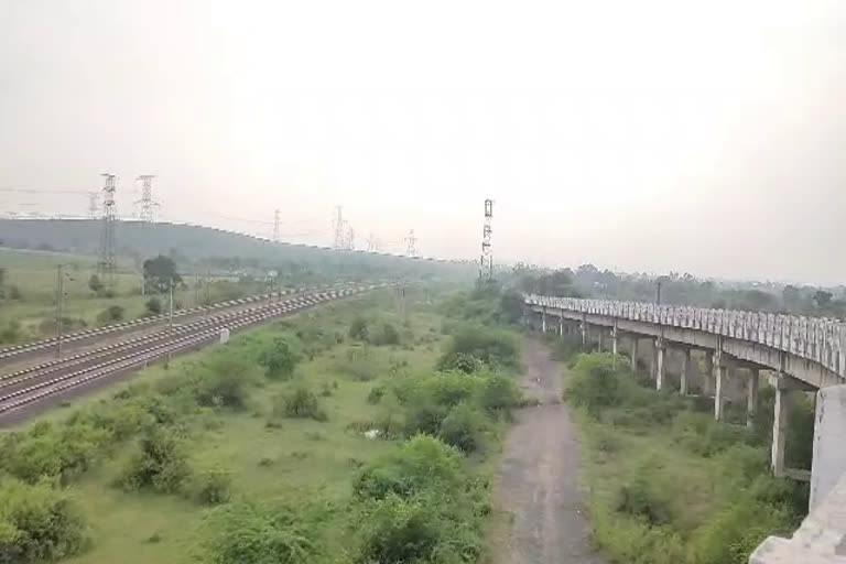 Rift in Salamatpur Railway Overbridge