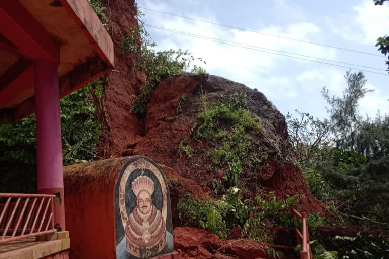 Landslide In Maneshwar Temple