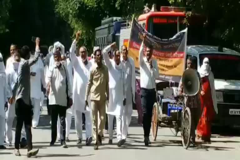 Farmers protest against agricultural bill in Rewari