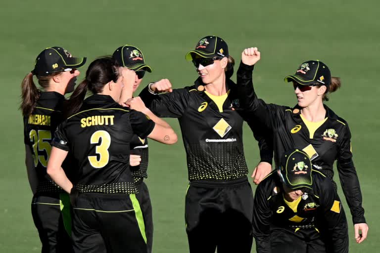 Gardner, Schutt shine in Australia's victory