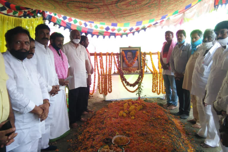 ex mla mangapathi rao mourning attended by tdp members